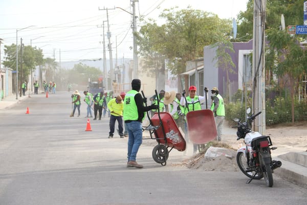 Ayuntamiento de La Paz brinda más de cinco mil atenciones con programa “Presidenta en tu Barrio”