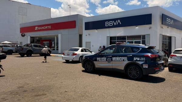 Refuerza Policía Municipal vigilancia en zonas comerciales y bancarias de La Paz
